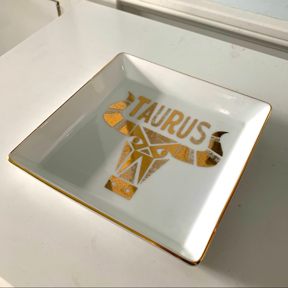 5.5” x 5.5” White & Gold Ceramic Taurus Jewelry Dish